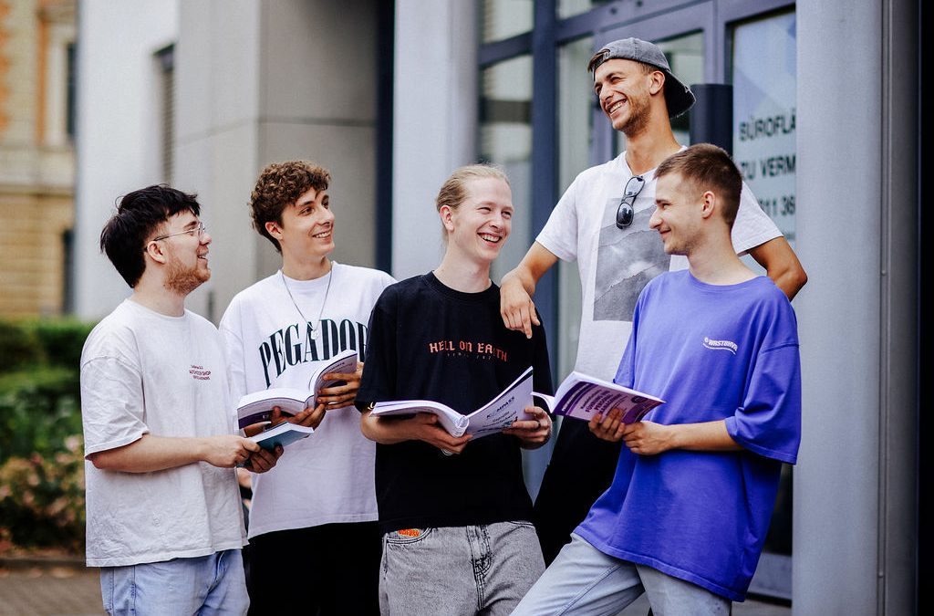 Abitu­ri­en­ten­pro­gramm Handelsfachwirt:in